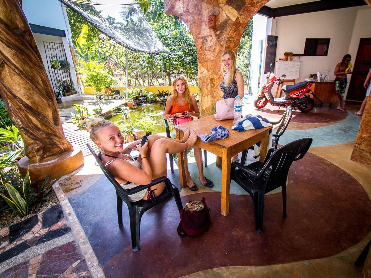 Хостел Experiencia Surf Camp Brisas de Zicatela Екстер'єр фото