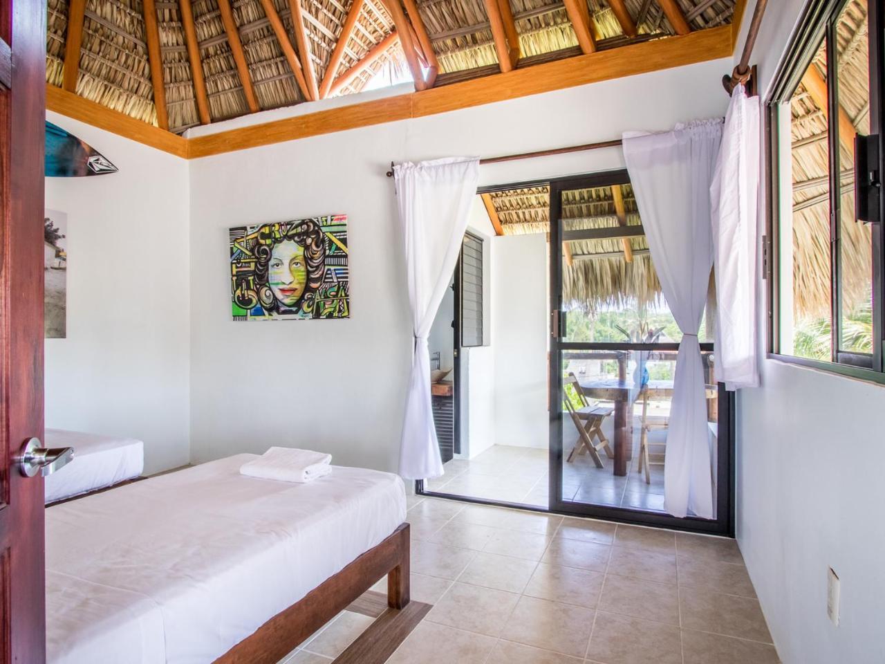 Хостел Experiencia Surf Camp Brisas de Zicatela Екстер'єр фото