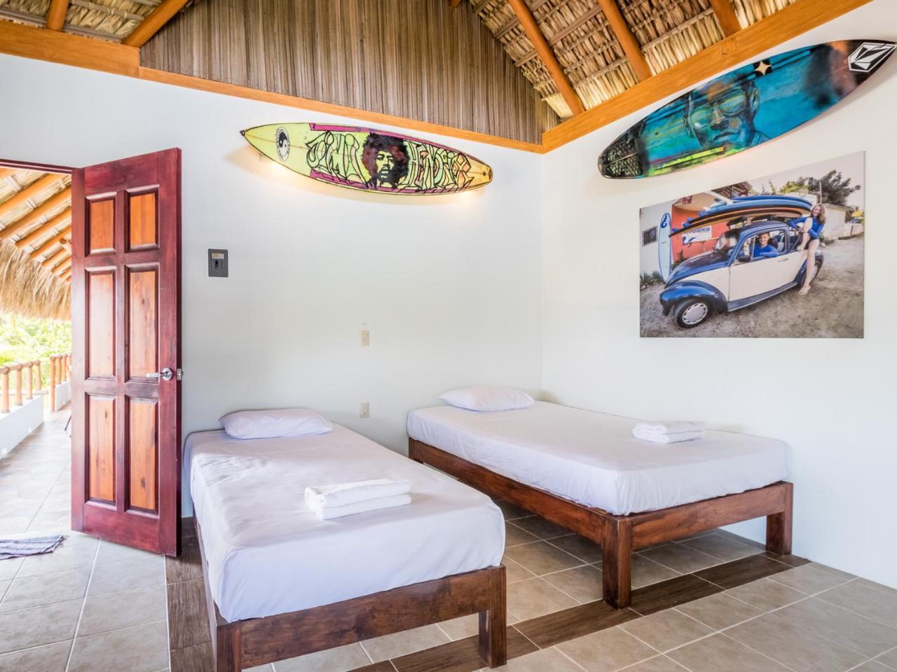 Хостел Experiencia Surf Camp Brisas de Zicatela Екстер'єр фото