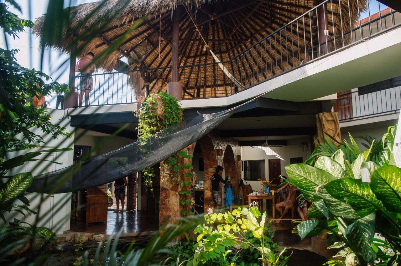 Хостел Experiencia Surf Camp Brisas de Zicatela Екстер'єр фото