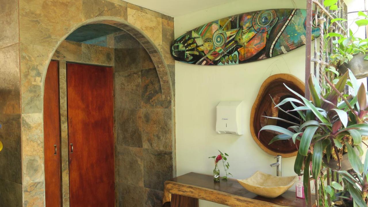 Хостел Experiencia Surf Camp Brisas de Zicatela Екстер'єр фото